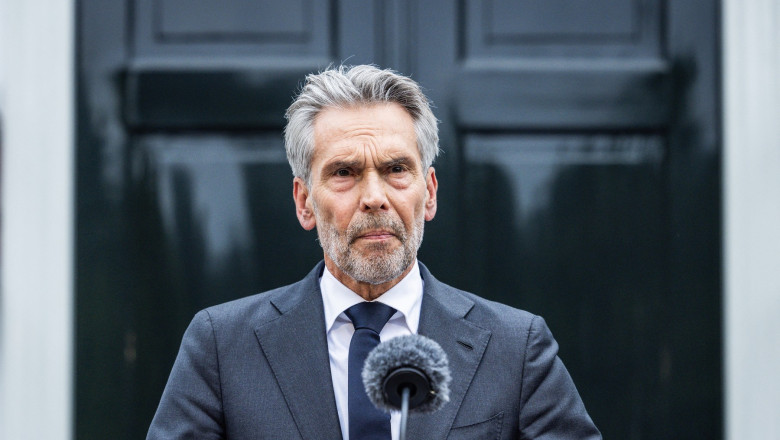 Premierul olandez Dick Schoof si-a anuntat demisia, la cateva ore dupa ce Geert Wilders a parasit coalitia de guvernare Imagine