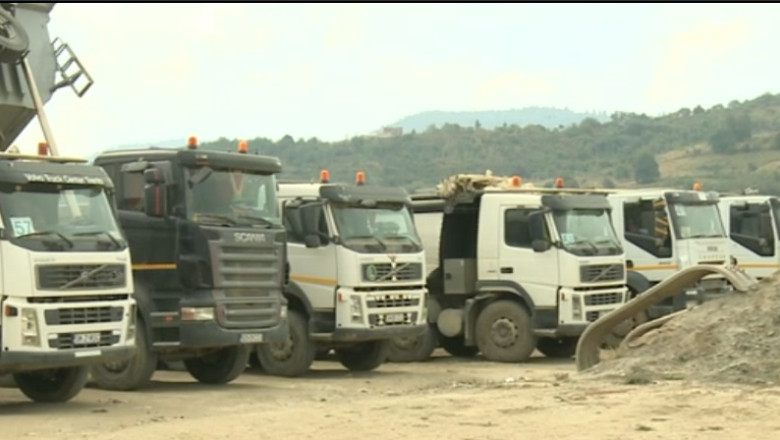 Premierul promite autostrada, utilajele stau. Lucrarile la autostrada Orastie-Sibiu au fost oprite. UPDATE: Pozitia oficiala a CNADNR Imagine