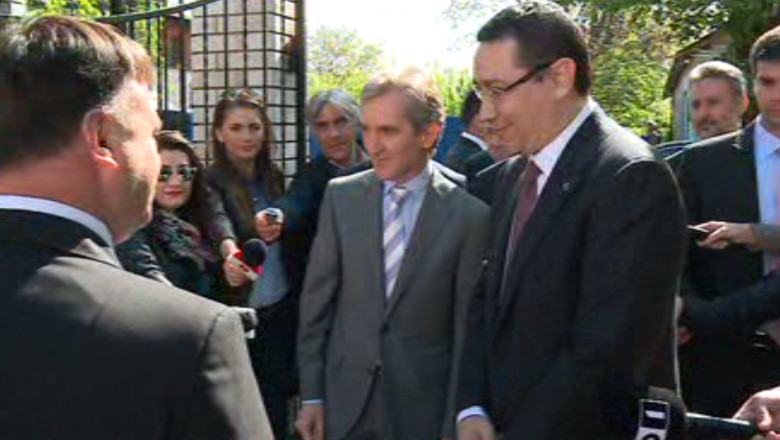 Premierul Victor Ponta si-a scurtat vizita in Republica Moldova Imagine