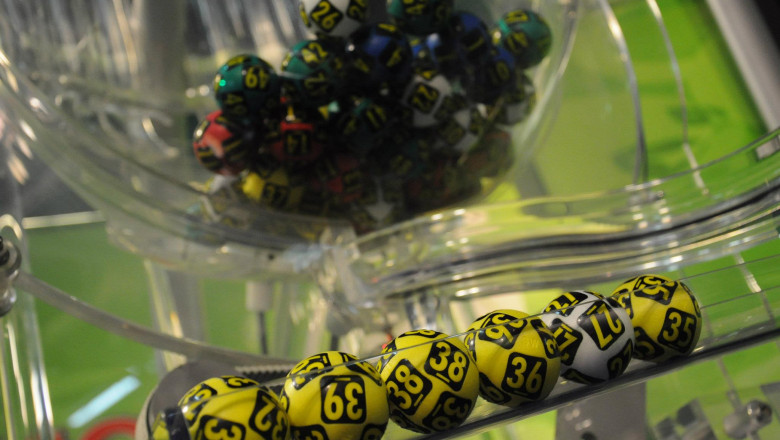 Premii de milioane de euro la Loto. Report de 28 de milioane de lei Imagine