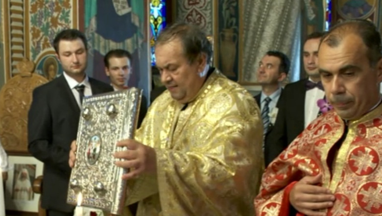 Preotii primesc noi atributii. Casatoria civila ar putea fi facuta la biserica Imagine