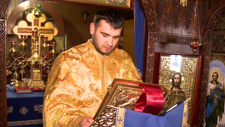 Preotul cu epoleti. Un preot din localitatea Oituz lucreaza si in slujba cetatenilor Imagine