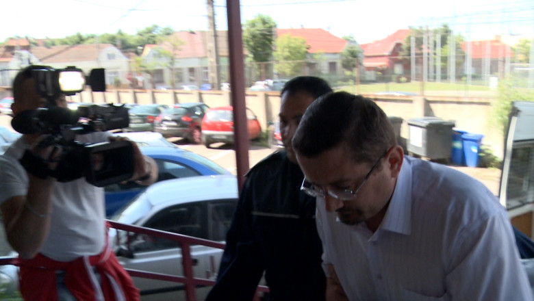 Preotul evazionist ramane in arest. Judecatorii au respins cererea pentru arestul la domiciliu Imagine