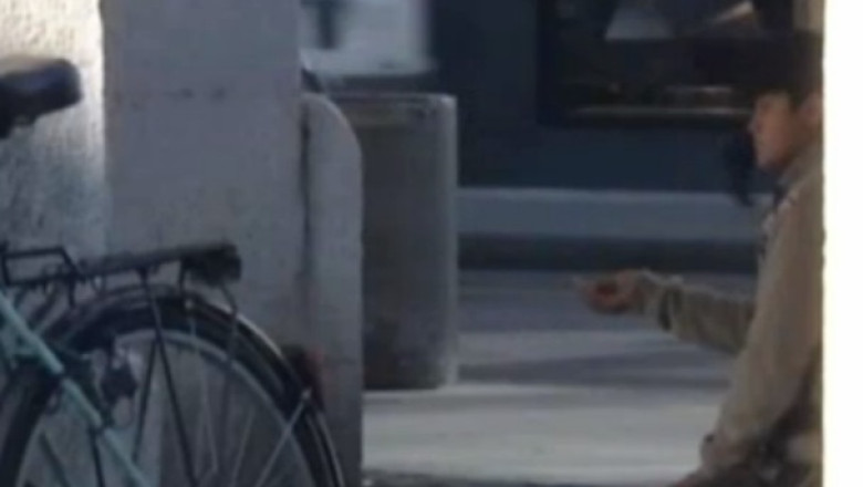 Presa belgiana: Mii de copii din Romania sunt folositi la cersit Imagine