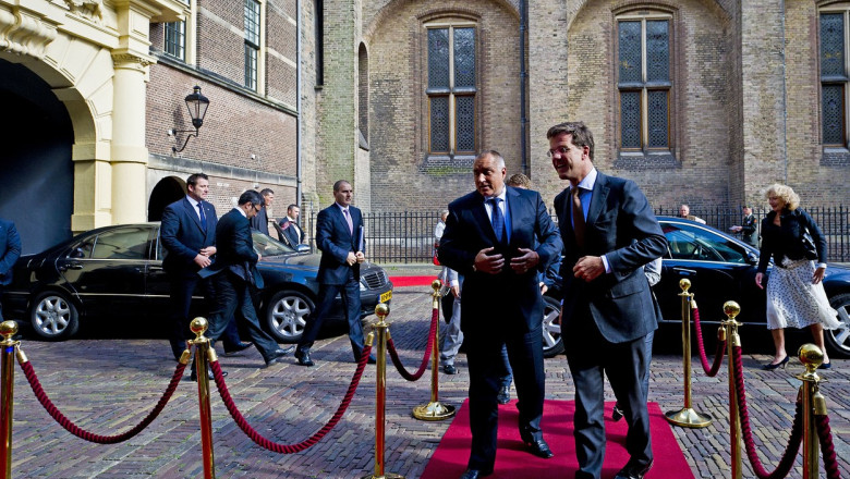 Presa bulgara: Exista o lupta pentru separarea Sofiei de Bucuresti la votul pentru Schengen. "Ar fi o umilire" Imagine