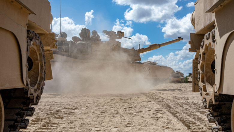 Presa de specialitate dupa acordul semnat ieri: „Romania devine singurul producator de munitie din Europa pentru tancurile Abrams” Imagine