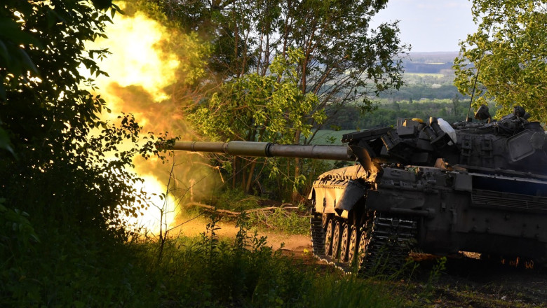 Presa din Rusia a prezentat imagini cu doi americani luati prizonieri in Ucraina Imagine