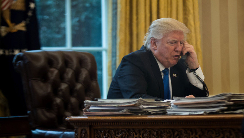 Presa locala din SUA publica o noua inregistrare incriminatorie cu Trump care cere unor oficiali sa nu valideze victoria lui Biden Imagine