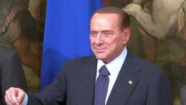 Presa: Partidul lui Silvio Berlusconi a semnat acorduri cu Partidul Romanilor din Italia si cu PPDD Imagine