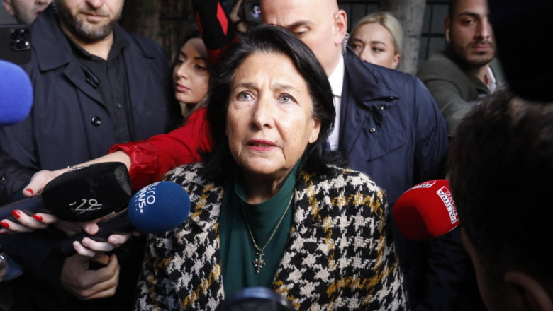 Presedinta Georgiei a cerut oamenilor sa iasa in strada luni pentru a protesta fata de rezultatele alegerilor Imagine