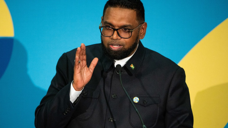 Presedintele din Guyana spune ca se pregateste sa se apere de invazie si ca a cerut sprijinul armatei SUA si altor puteri Imagine
