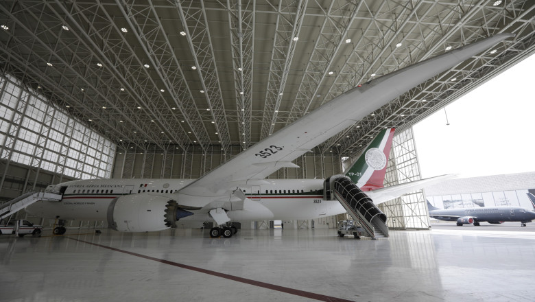 Presedintele Mexicului anunta ca-si vinde avionul prezidential Tadjikistanului: „Nu l-am folosit niciodata, mi-ar fi fost rusine” Imagine
