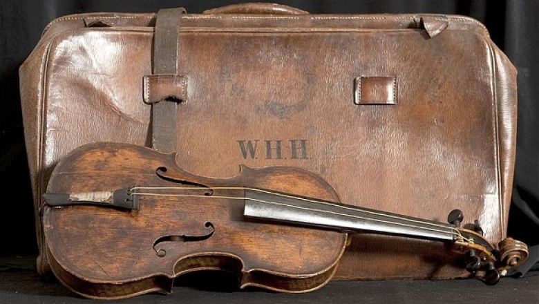 Pret record pentru vioara de pe Titanic vanduta la licitatie: 1.000.000 de euro Imagine