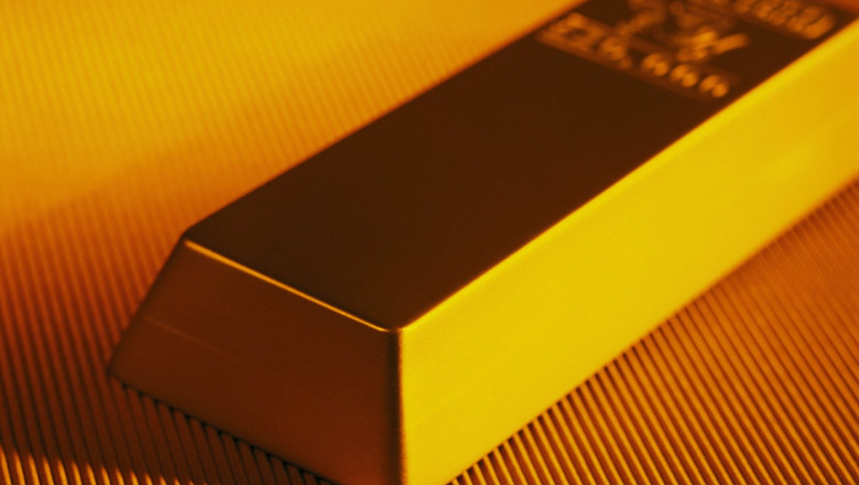 Pretul aurului a atins un nou maxim istoric. Ce crestere consistenta ar fi adus investitia in acest metal, in ultimul an Imagine
