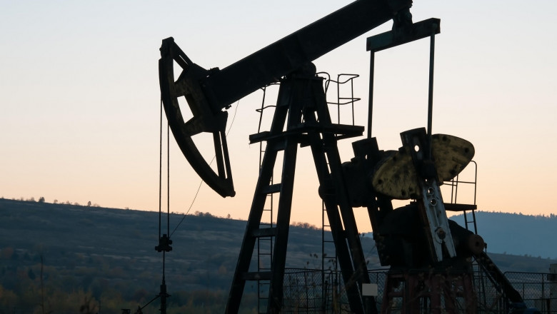 Pretul petrolului a ajuns la cel mai scazut nivel din ultimele cinci luni Imagine