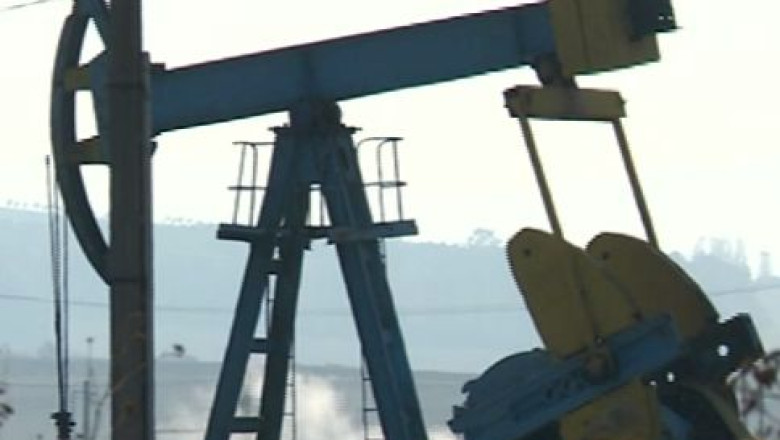 Pretul petrolului Brent a scazut la cel mai redus nivel dupa iunie 2012 Imagine