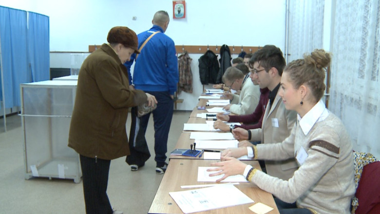 Prezenta mai mare ca la primul tur al alegerilor prezidentiale in Iasi Imagine