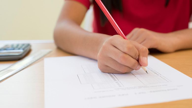 Prima zi de contestatii la Evaluarea Nationala 2025. Cum se desfasoara procesul de evaluare si de rezolvare a lucrarilor scrise Imagine