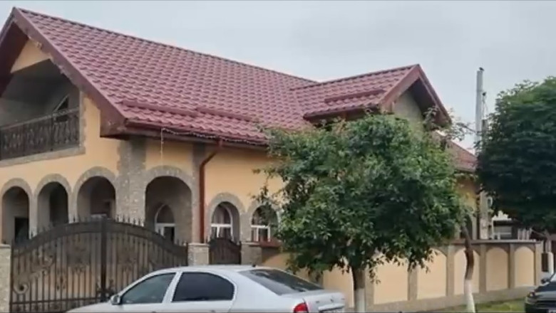 Primar pradat in timp ce petrecea la un botez. Hotii i-au luat din casa 100.000 de euro Imagine