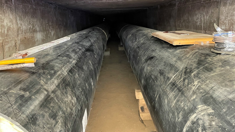 Primaria Capitalei inlocuieste conductele de termoficare pe Bd. Timisoara. Tevile sunt amplasate sub linia de tramvai Imagine