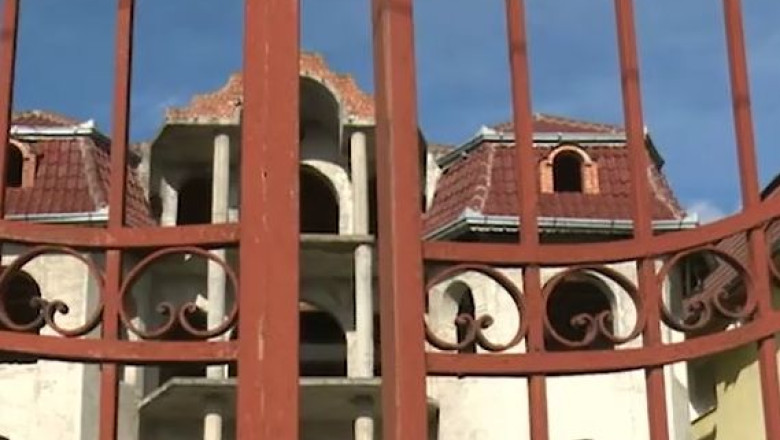 Primaria Timisoara, fara solutii impotriva constructiilor ilegale. In sase luni, autoritatile au verificat doar 15 imobile Imagine