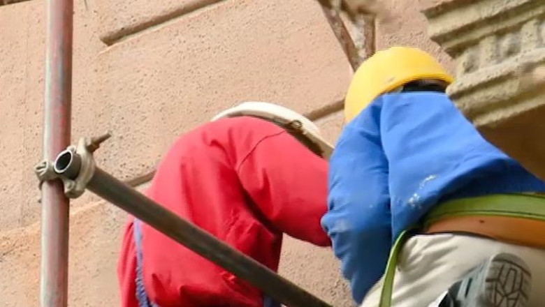 Primaria trimite notificari... primariei. Autoritatile locale risca sa se amendeze singure Imagine