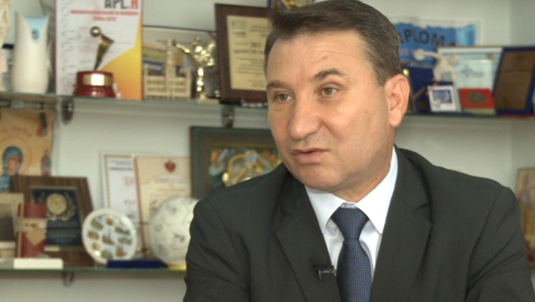 Primarul Bacaului, liber pentru trei zile. R. Stavarache a primit permisiunea sa mearga la Iasi pentru analize Imagine