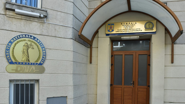 Primarul din Corbeanca, retinut de DNA intr-un dosar de retrocedari. Mita de 4 milioane de euro in bani si terenuri Imagine