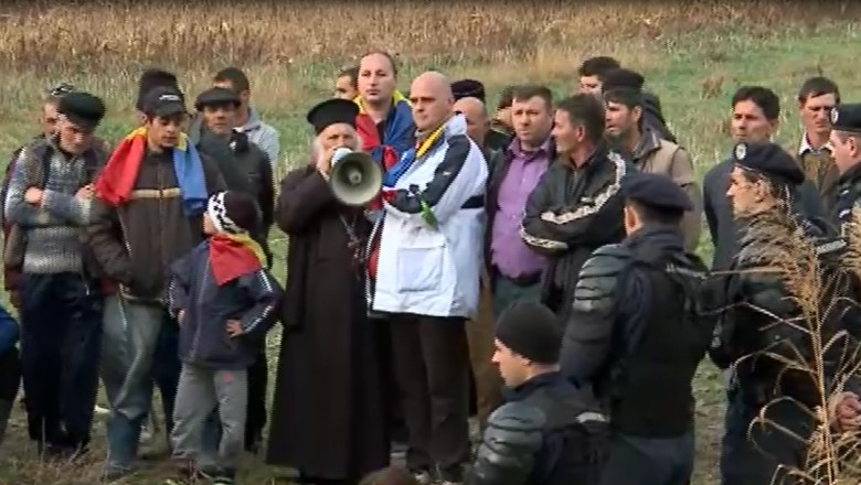 Primarul din Pungesti, pe al carui teren ar trebui sa se amplaseze sondele, este de negasit Imagine