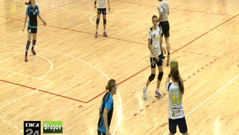 Primele doua echipe clasate in Liga Nationala de handbal se intalnesc fata in fata, la Brasov Imagine