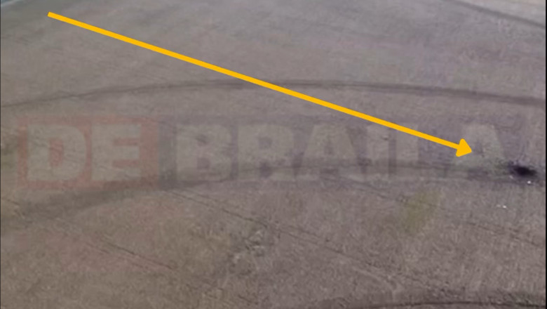 Primele imagini cu craterul format de presupusa drona militara prabusita pe Insula Mare a Brailei Imagine