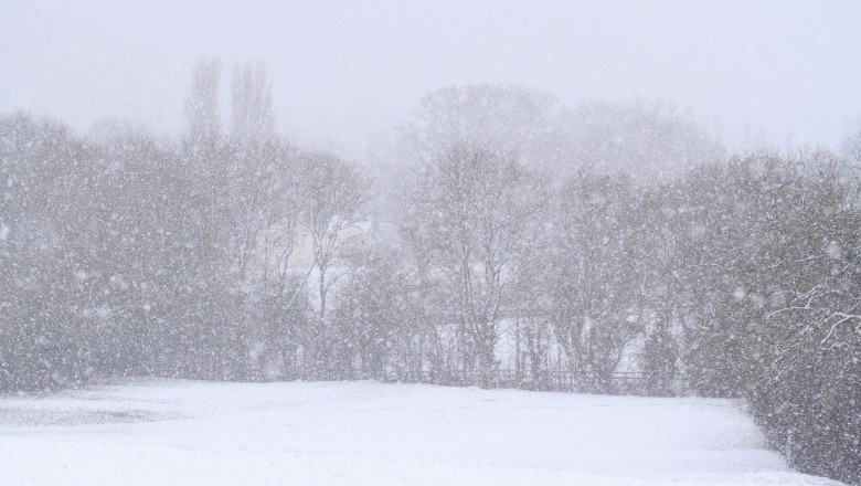 Primele ninsori in tara din acest sezon. Ce sfaturi are Salvamont pentru romanii care vor sa faca drumetii la munte Imagine