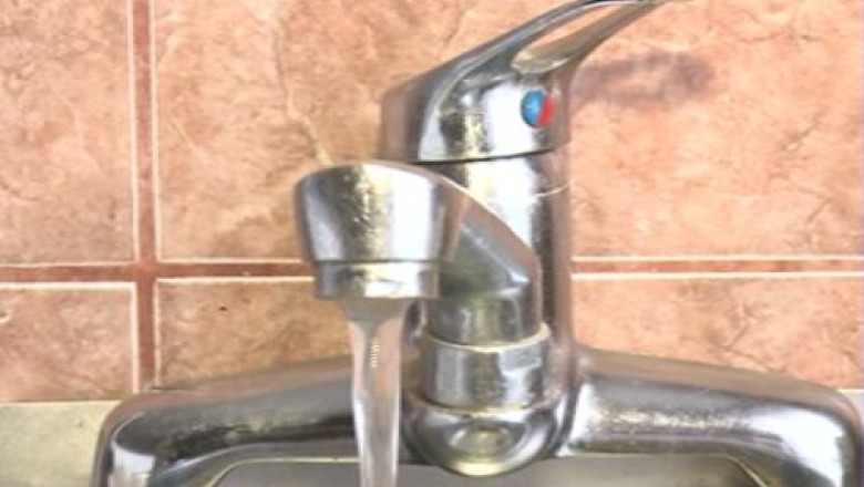Primii in Europa la apa poluata. Peste 2.000 de localitati din Romania au sursele de apa contaminate Imagine