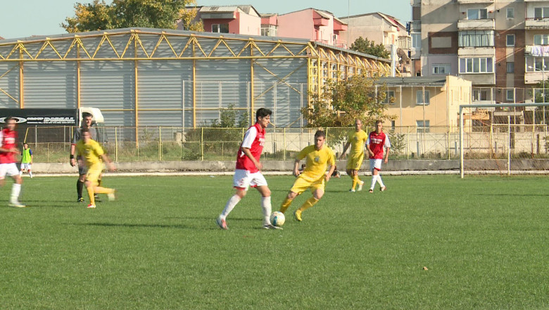 Primul meci al lui Aurel Sunda pe banca lui ACS Poli Timisoara: 1-0 cu Vulturii Lugoj Imagine