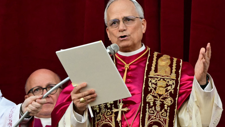 Primul mesaj transmis de papa Leon al XIV-lea de la balconul Bazilicii Sf. Petru Imagine