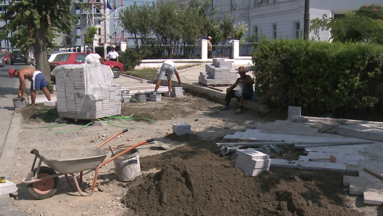 Prin praf si moloz, la Ziua Marinei. Promenada de la Cazino va fi gata, strazile adiacente abia la anul Imagine