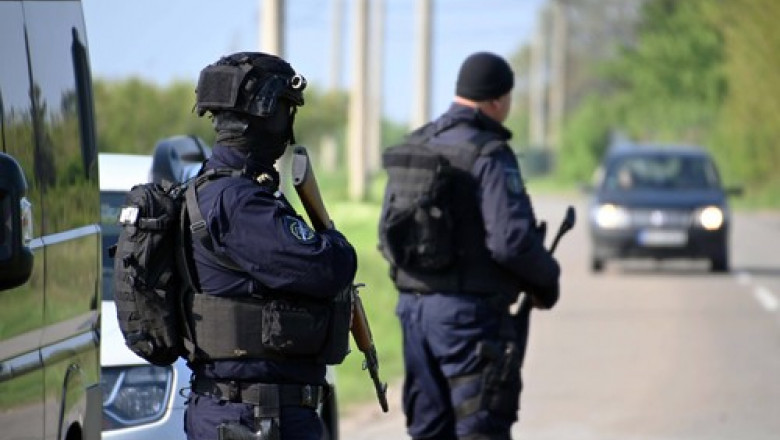 Principala organizatie de trafic de droguri din Balcani a fost destructurata: 13 baroni ai drogurilor au fost arestati in Serbia Imagine