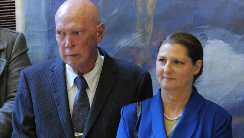 Principesa Irina si sotul ei poarta, de astazi, bratari de monitorizare electronica Imagine