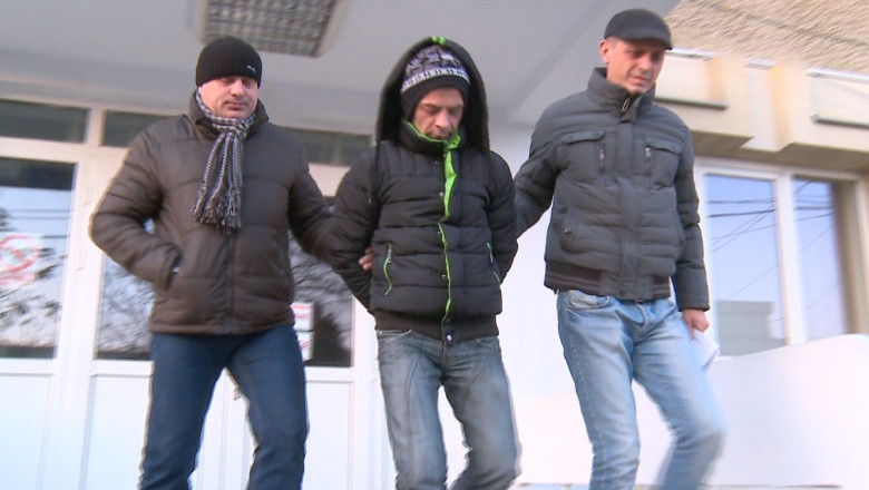 Prins dupa doua luni. Barbatul a jefuit o casa de amanet, inarmat cu un cutit Imagine