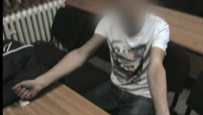 Prinsi cu droguri in buzunar Imagine