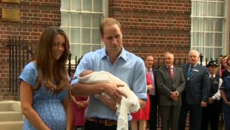 Printul William incalca protocolul regal. Ducele de Cambridge va zbura cu fiul sau in acelasi avion Imagine