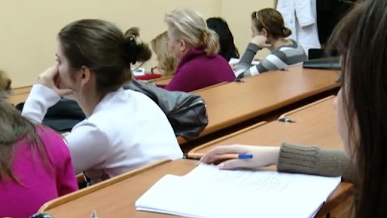 Pro si contra finantarea acelor specializari ale facultatilor care nu au cautare pe piata muncii Imagine