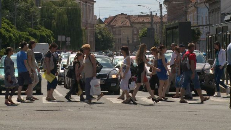 Pro si contra privind reducerii CAS Imagine