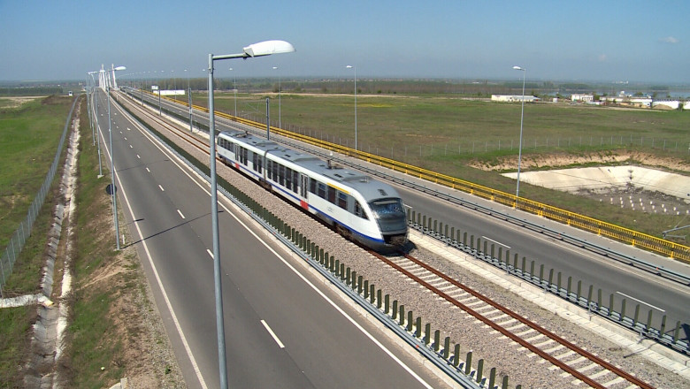Probe pe linia ferata de pe podul Calafat-Vidin. In tren s-au aflat mai multi sefi de la CFR Imagine