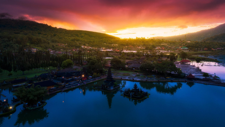 Probleme in Paradis. Autoritatile din Bali si-au pierdut rabdarea cu rusii si ucrainenii care au fugit de razboi (CNN) Imagine