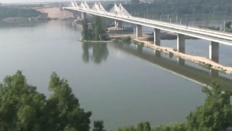 Probleme la podul Calafat-Vidin. Bulgarii sustin ca au depistat peste 20 de defecte serioase Imagine