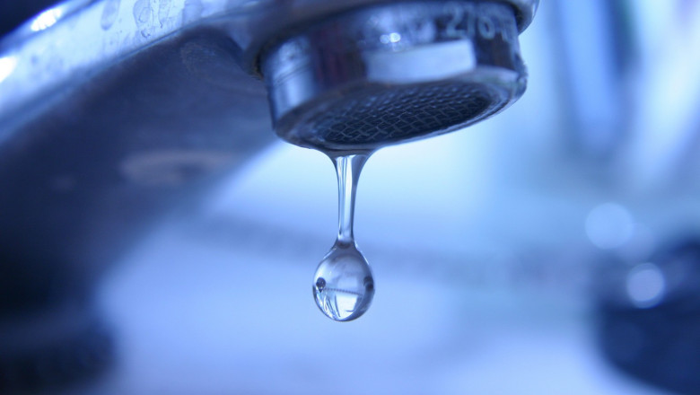 Problemele din Bacau continua. Oamenii au apa la robinet patru ore pe zi  Imagine