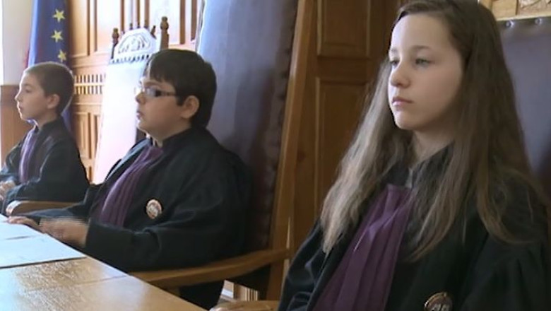 Proces si mediere, simulate de copii Imagine