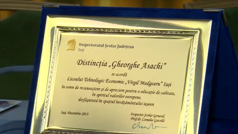 Profesorii din Iasi au fost premiati pentru excelenta Imagine