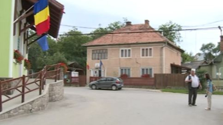 Profesorii unei comune din Covasna risca sa ramana fara salarii din cauza Consiliului local Imagine